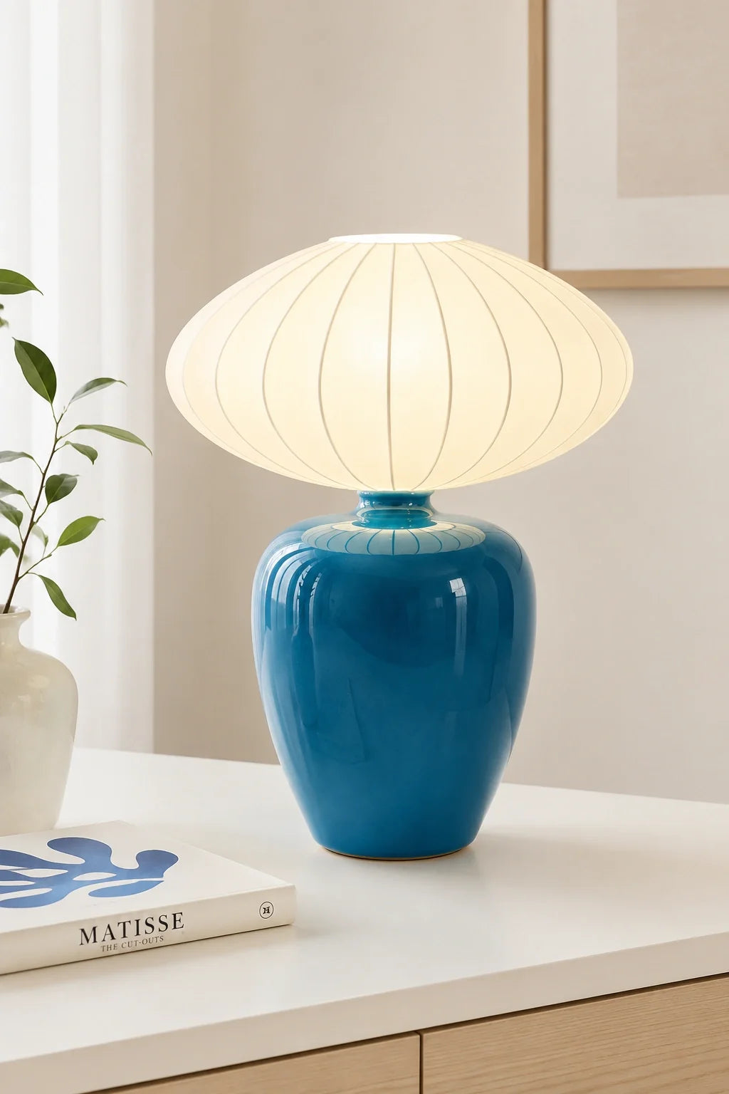 Lampe de chevet bleue Image