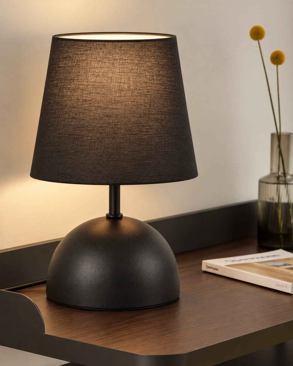 Lampe de chevet noir modèle simple avec abat jour noir en tissu