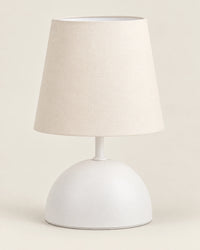 Lampe de chevet blanc modèle simple avec abat jour blanc en tissu