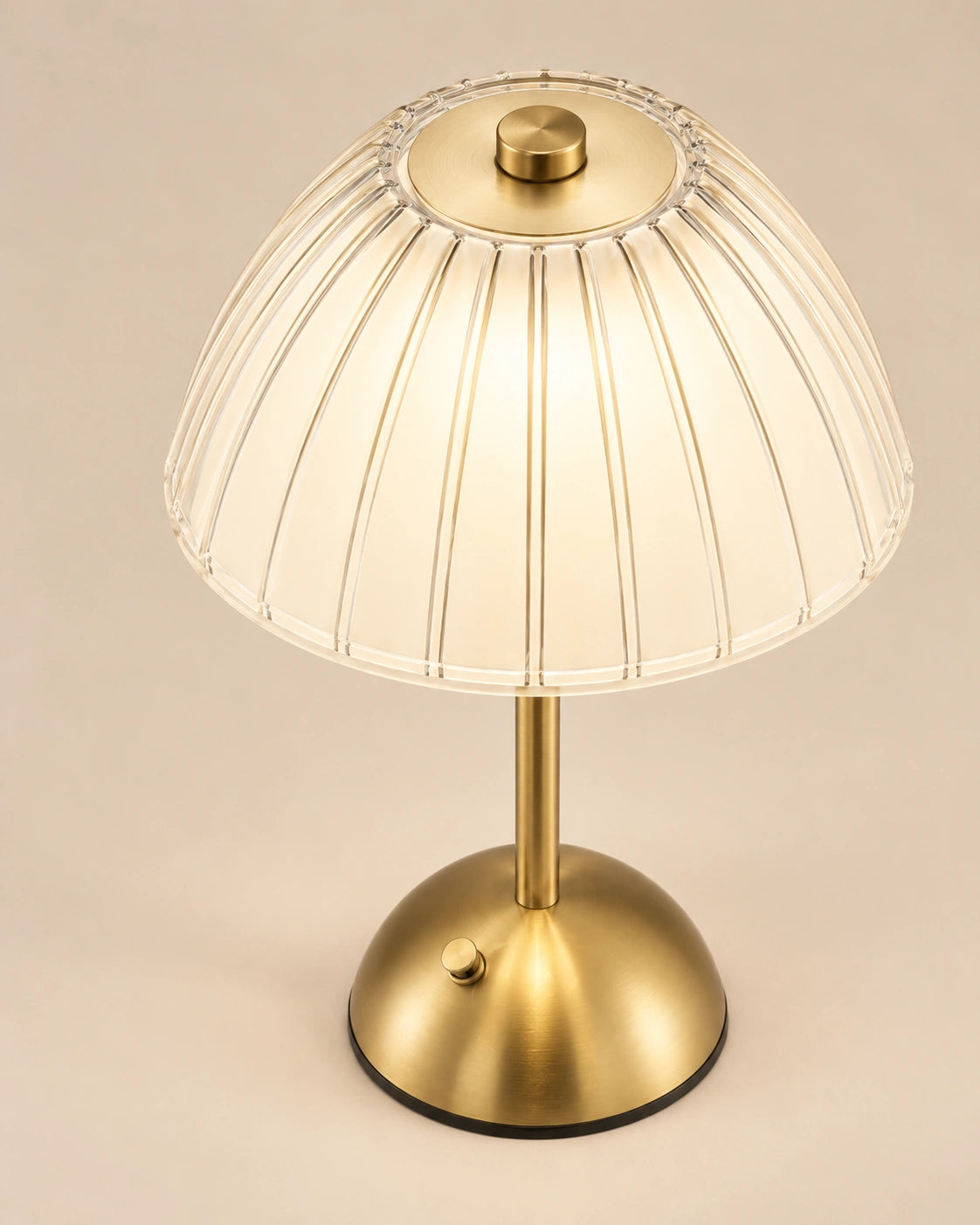 Lampe de chevet en Laiton dorée et abat-jour