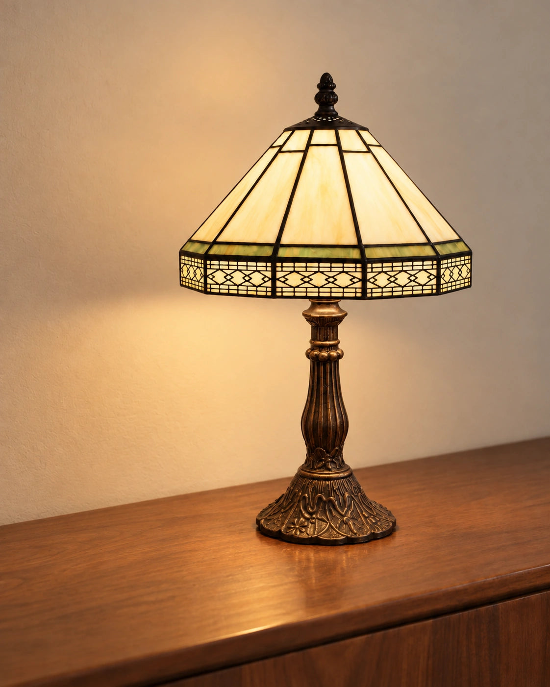 Lampe de chevet Tiffany en vitrail géométrique
