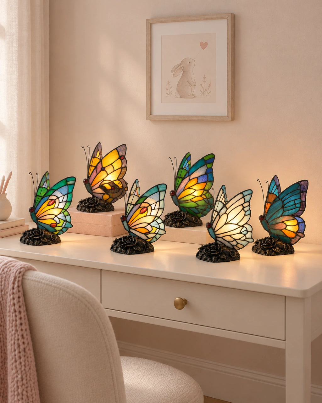 Lampe de chevet papillon en verre de couleur et support métal