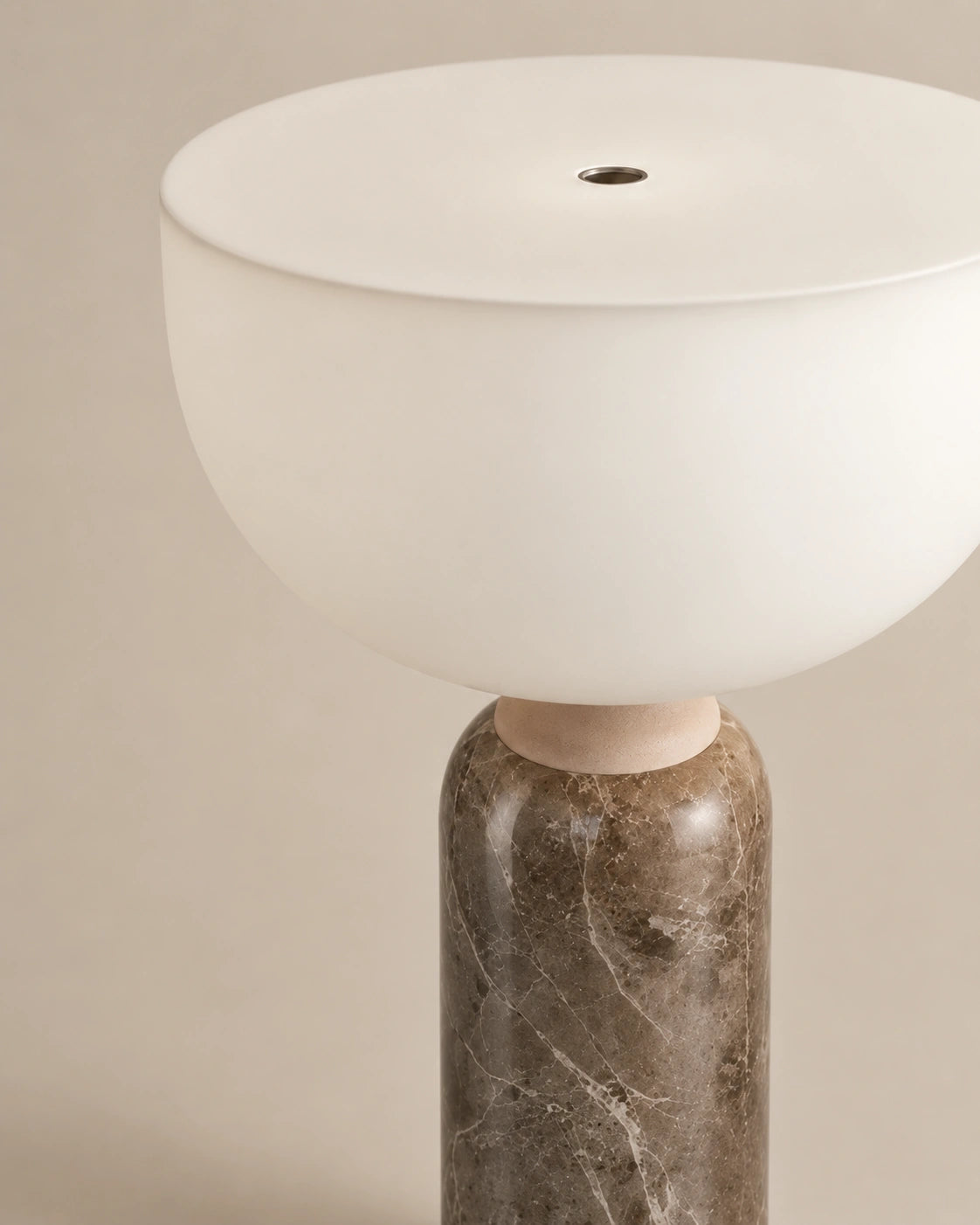 Lampe de chevet en marbre gris style scandinave et verre transparent