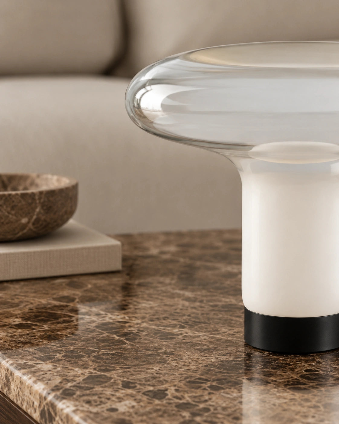 Lampe de chevet design nordique blanche et noir en verre transparent