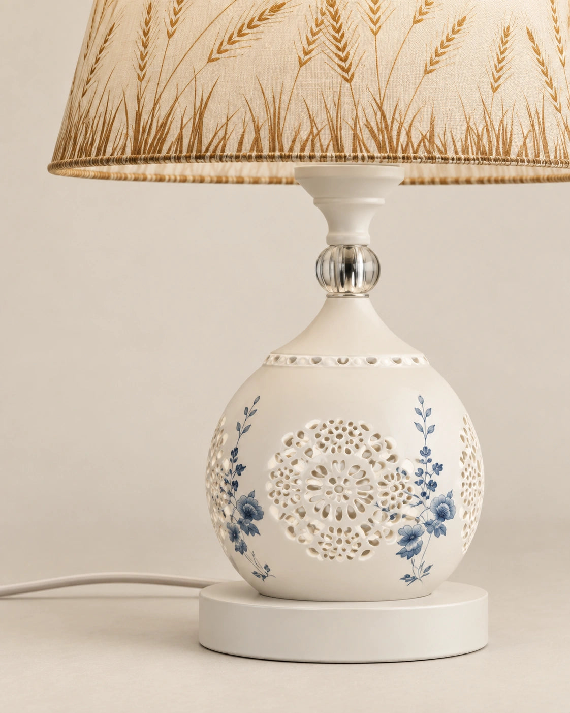 Lampe de chevet luxe en résine blanche à fleure bleu