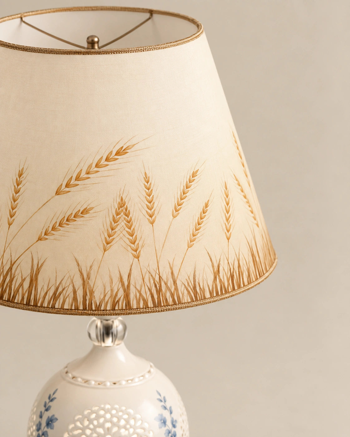 Lampe de chevet luxe en résine blanche à fleure bleu