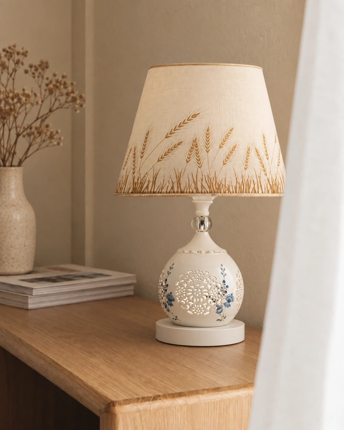 Lampe de chevet luxe en résine blanche à fleure bleu