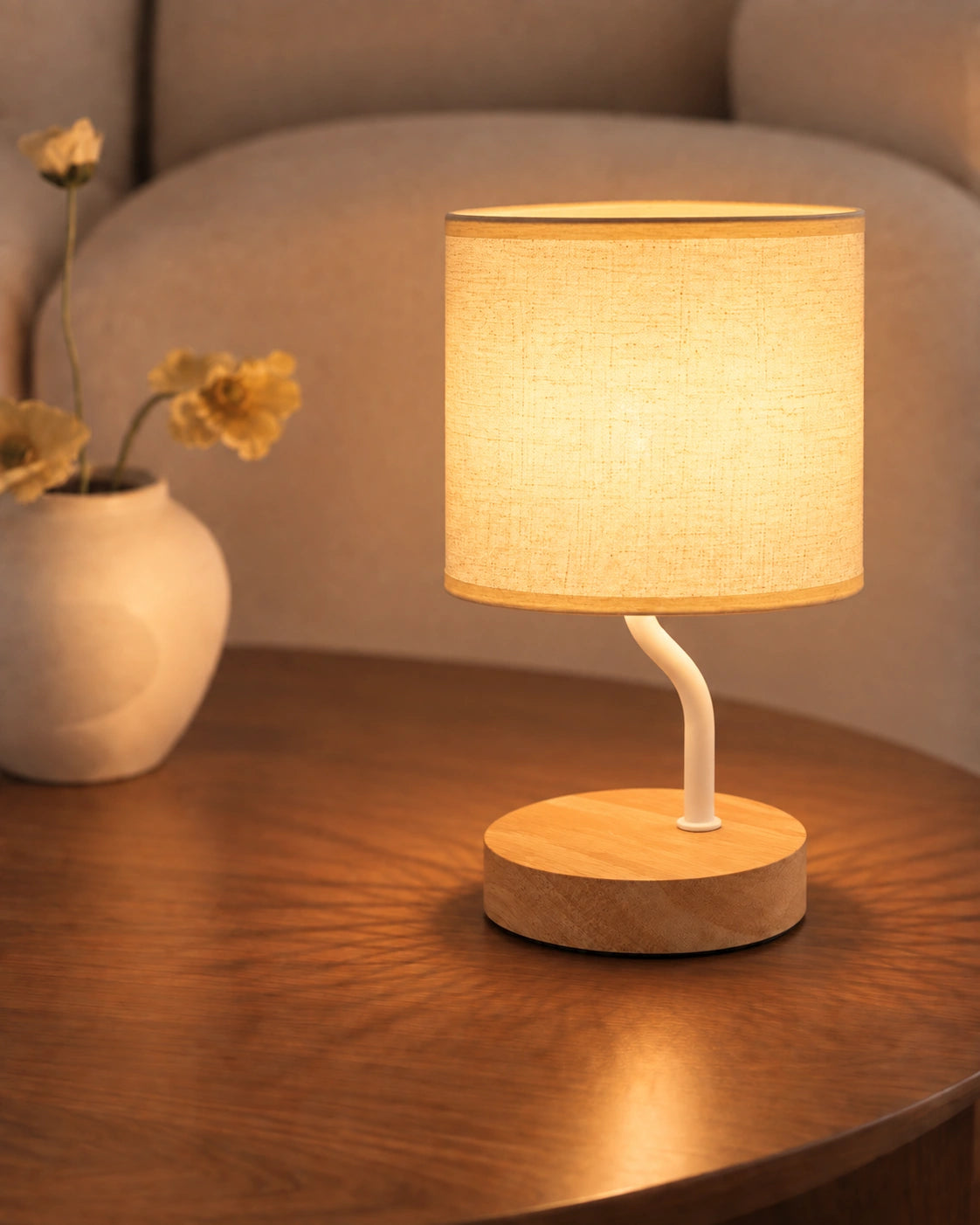 Lampe de chevet base ronde en bois et abat jour tissu