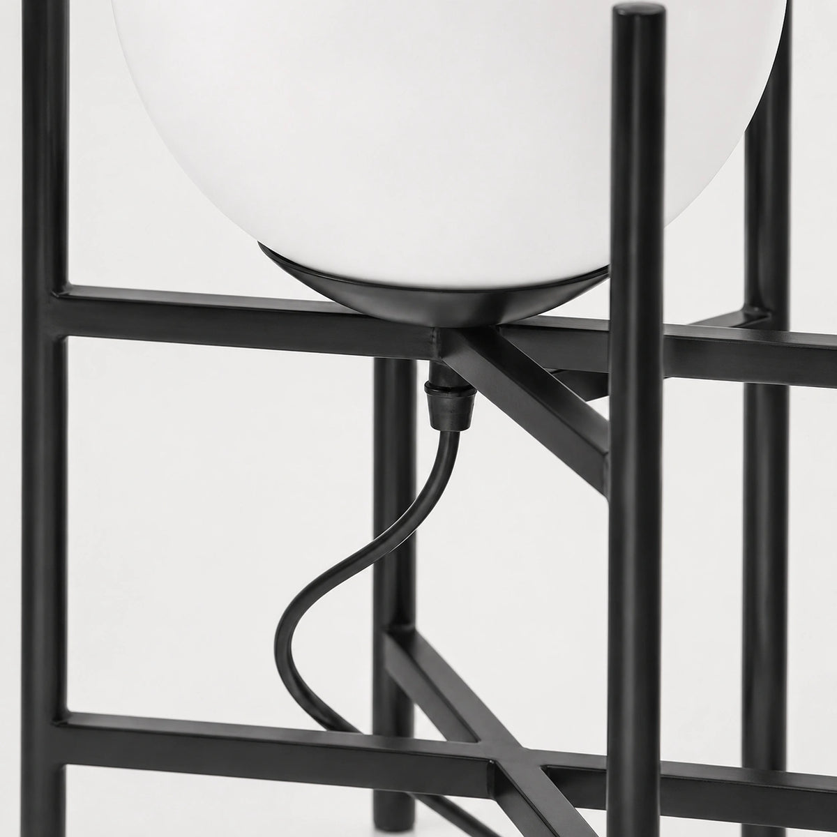 Lampe de chevet design Boule de verre et Laiton