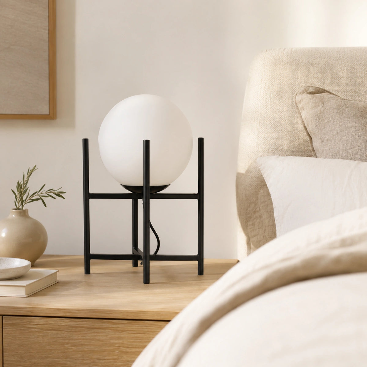 Lampe de chevet design Boule de verre et Laiton