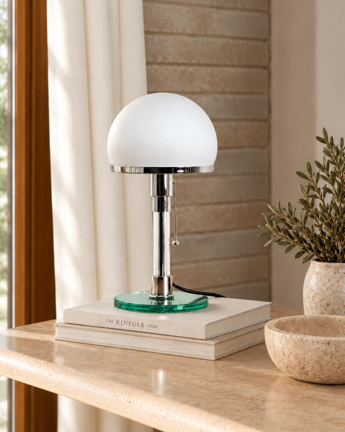 Lampe de chevet design Bauhaus en acier