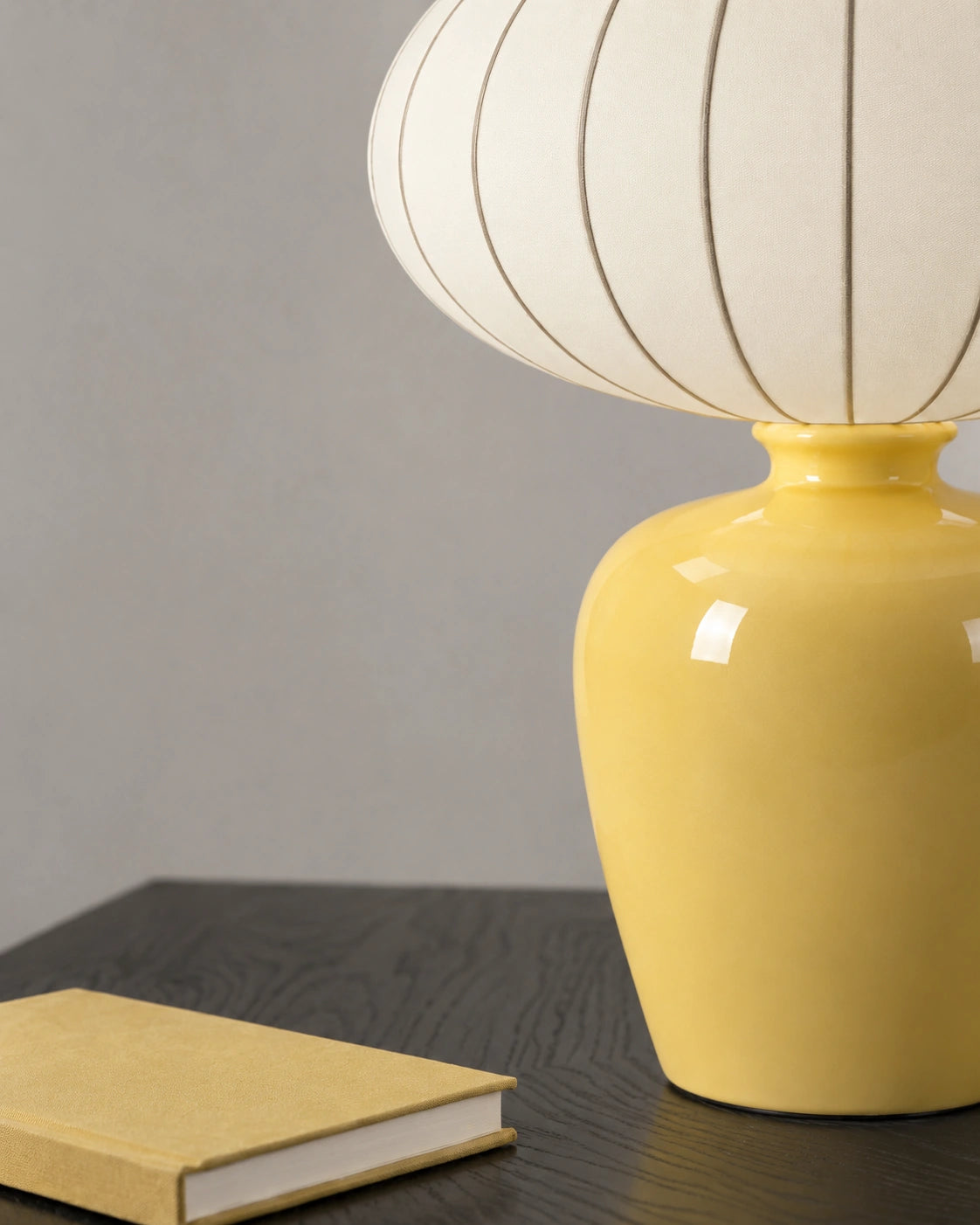 Lampe de chevet jaune en céramique