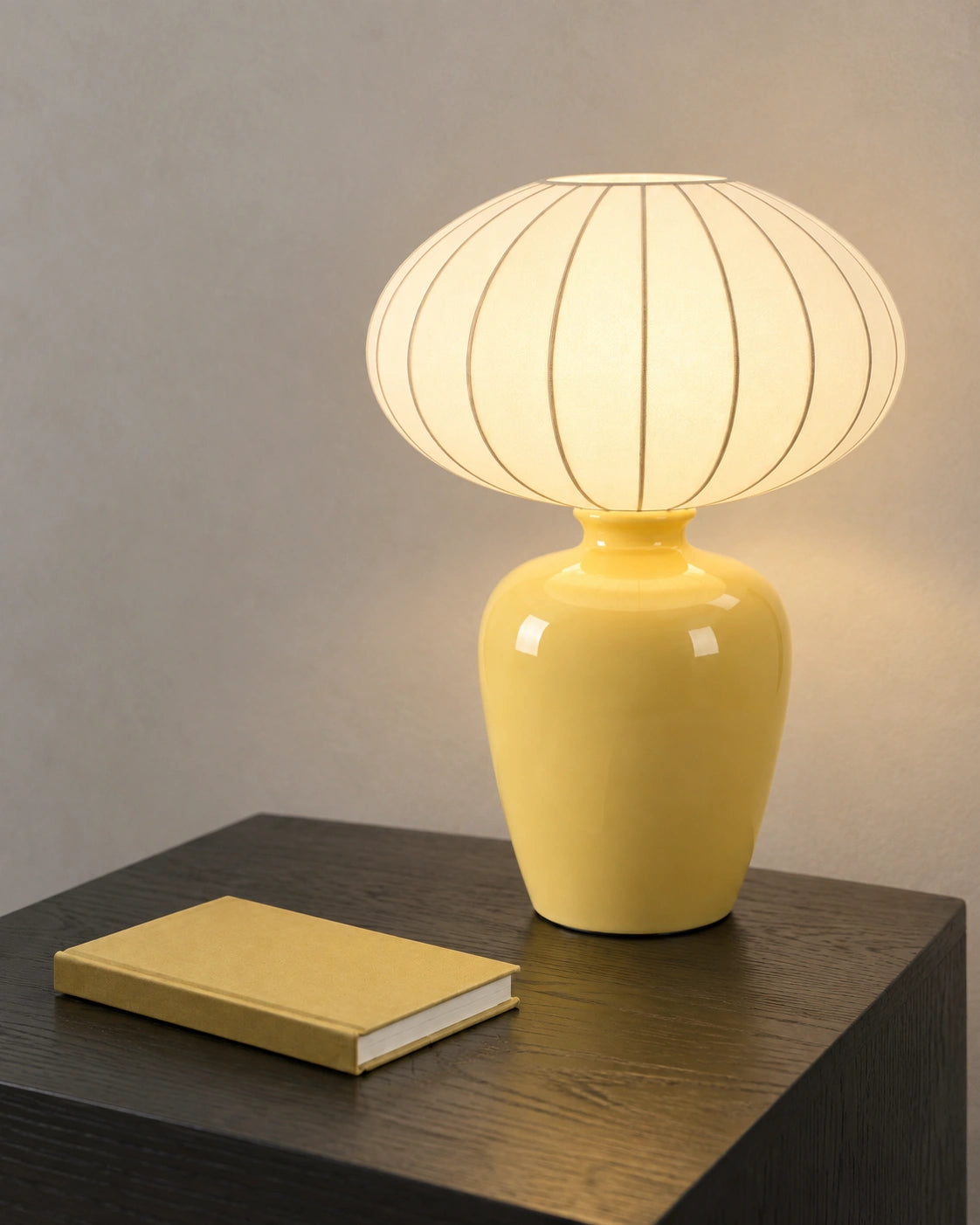 Lampe de chevet jaune en céramique