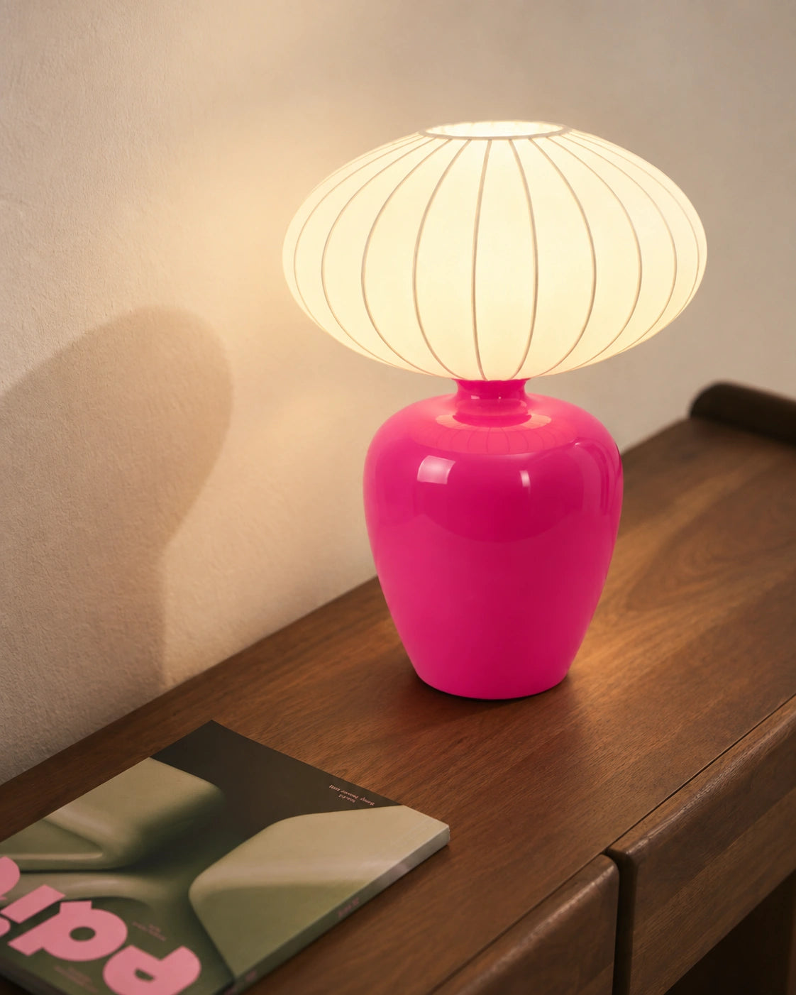 Lampe de chevet rose en céramique