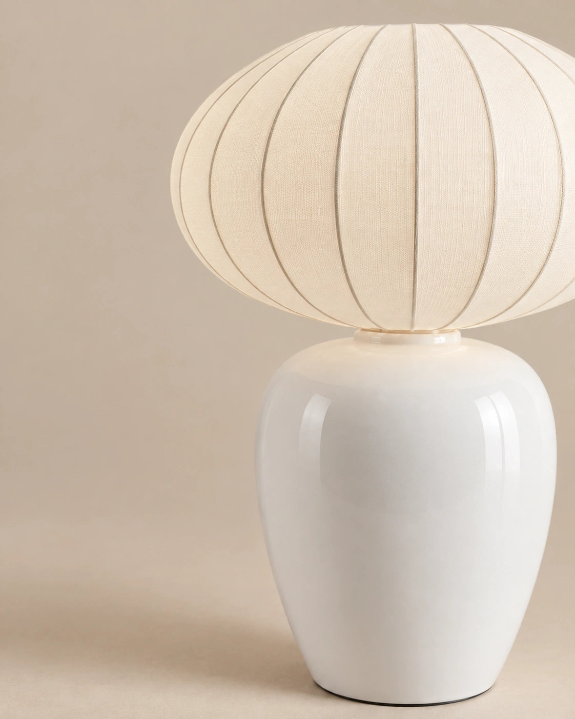 Lampe de chevet blanche en céramique