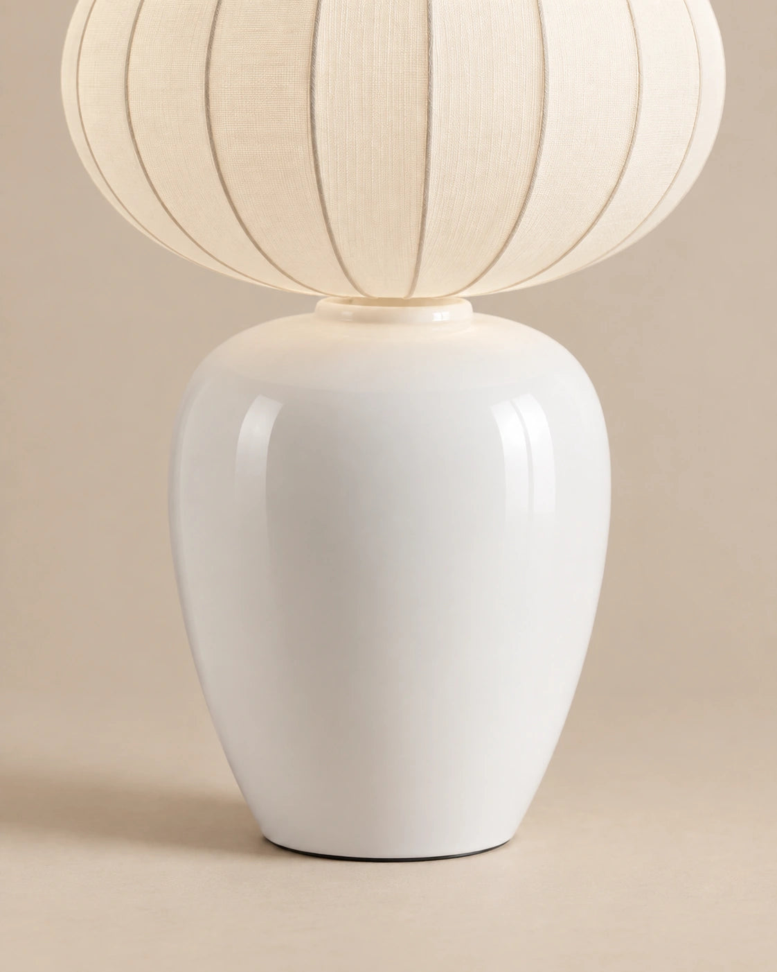 Lampe de chevet blanche en céramique