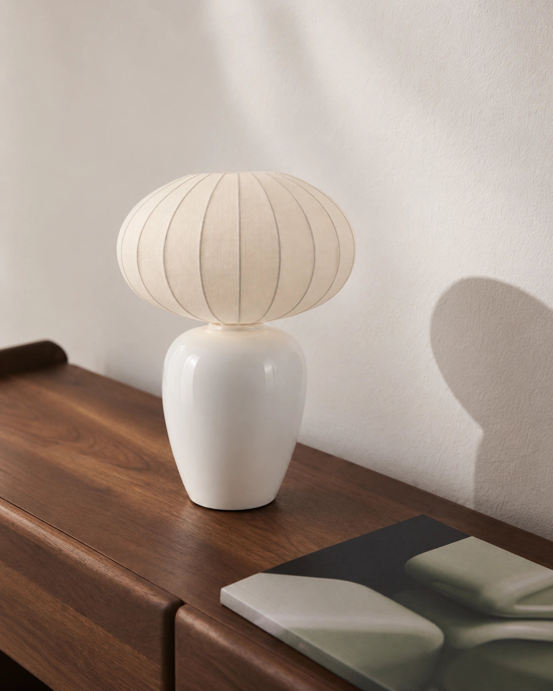 Lampe de chevet blanche en céramique