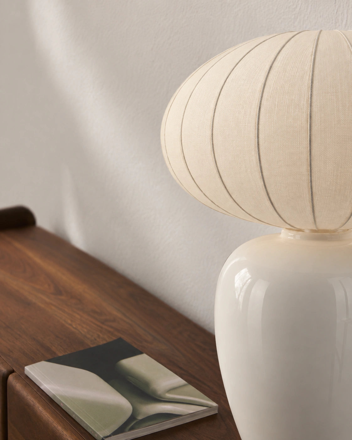 Lampe de chevet blanche en céramique