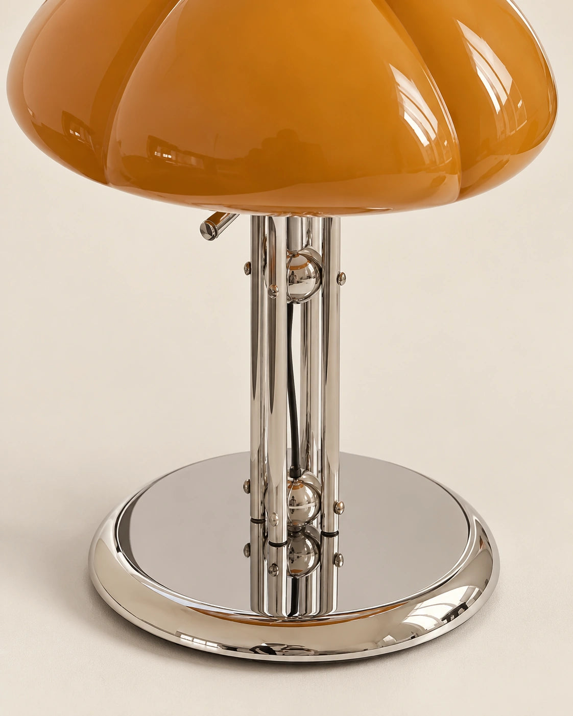 Lampe de chevet citrouille en verre orange et en métal