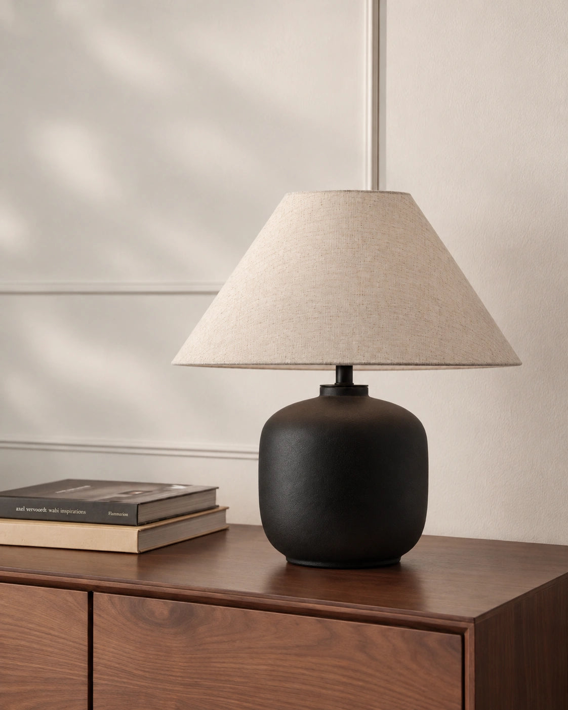 Lampe de chevet wadi sabi noir et abat jour beige