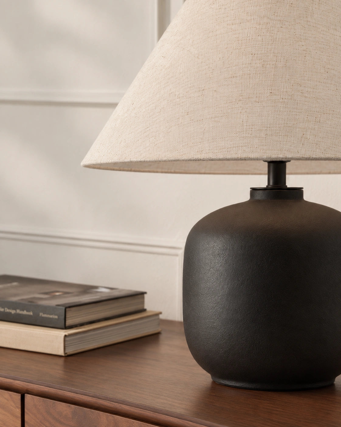 Lampe de chevet wadi sabi noir et abat jour beige