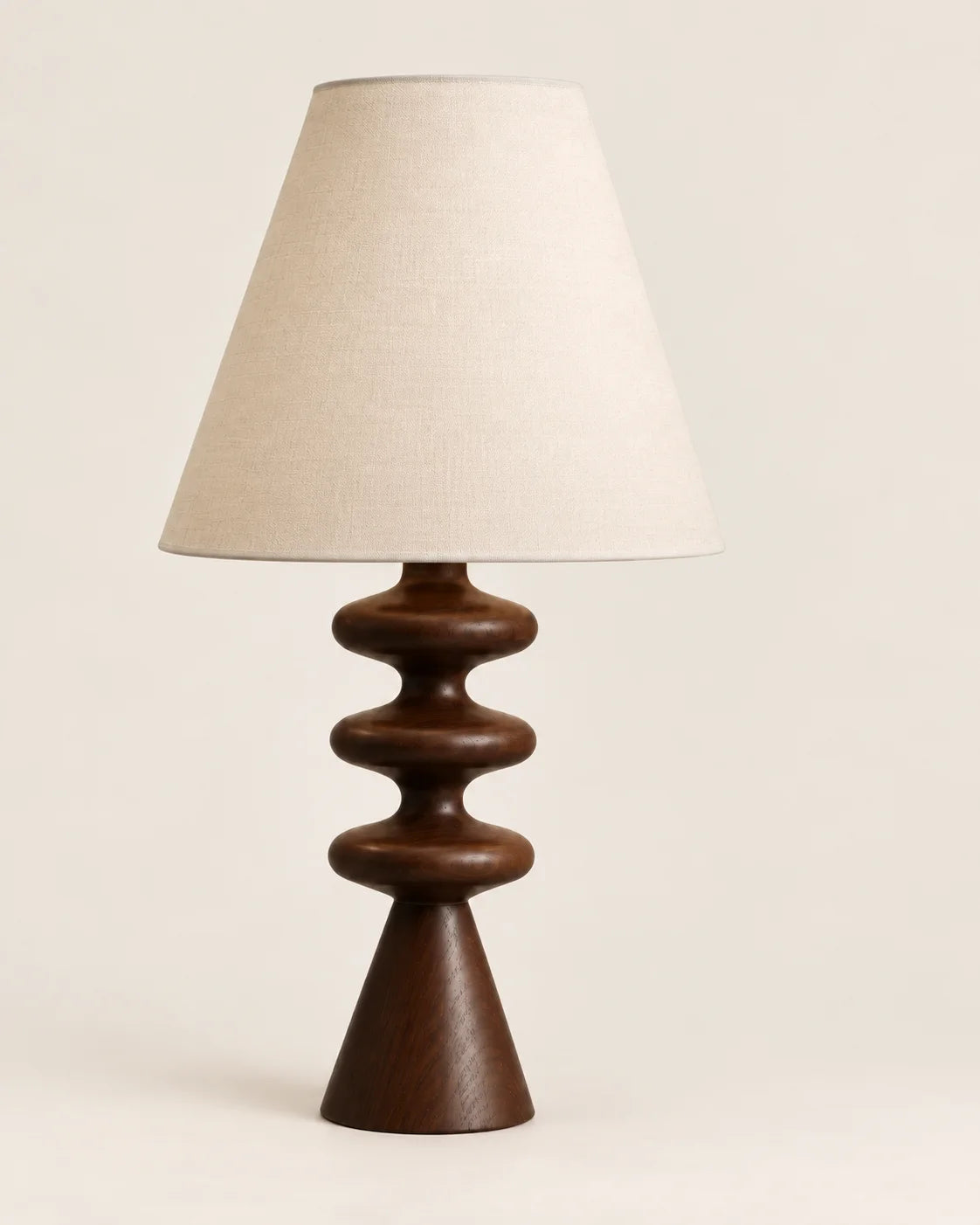 Lampe de chevet en bambou foncée et abat jour beige