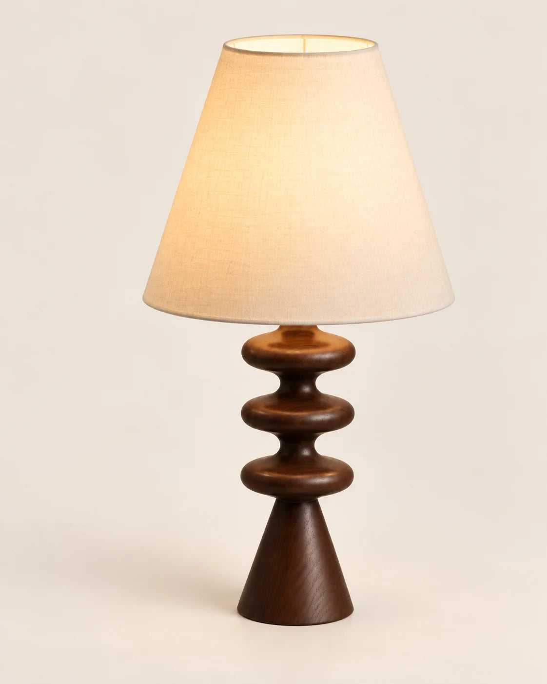 Lampe de chevet en bambou foncée et abat jour beige