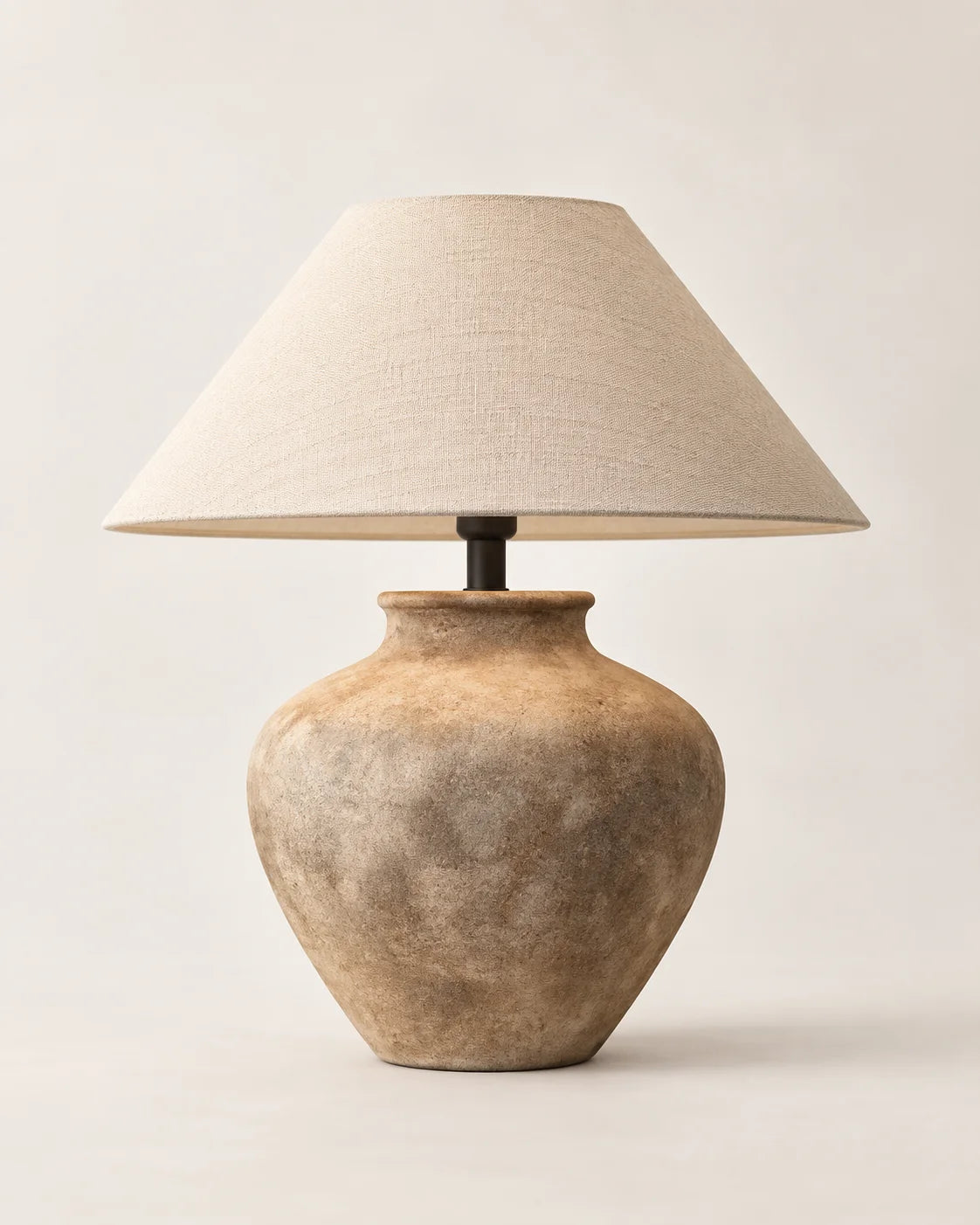 Lampe de chevet beige relief en céramique avec abat jour beige