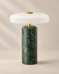 Lampe de chevet verte en marbre et détail dorée