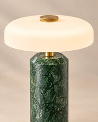 Lampe de chevet verte en marbre et détail dorée