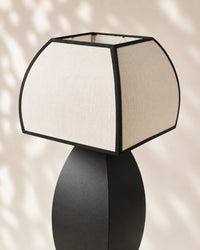 Lampe de chevet en fer noir japonaise