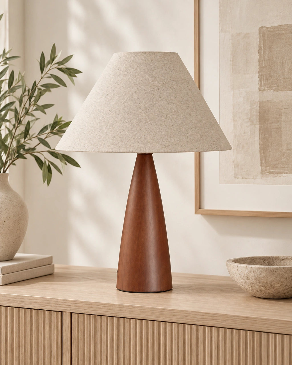 Lampe de chevet japandi en bois et beige