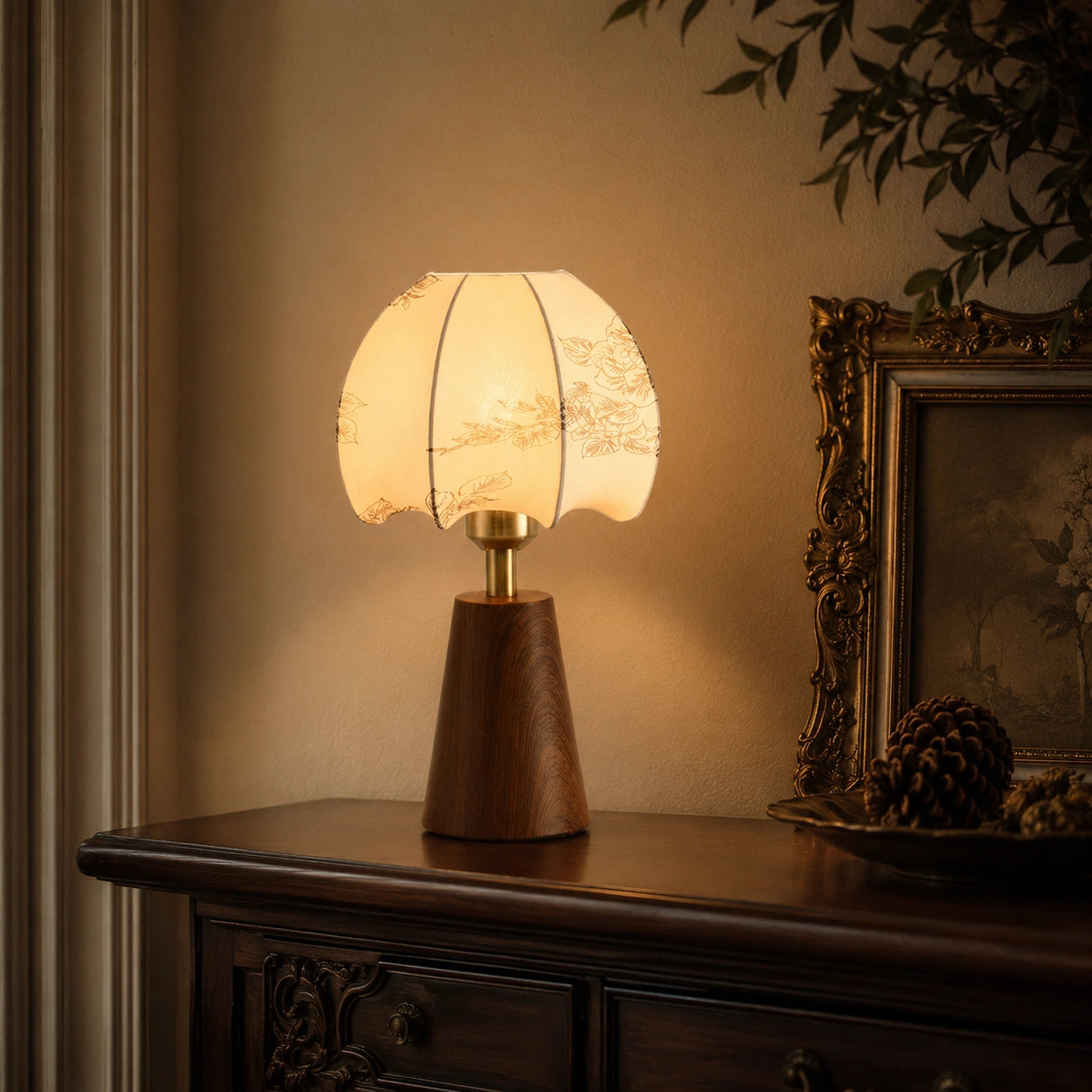 Lampe de chevet ancienne en bois