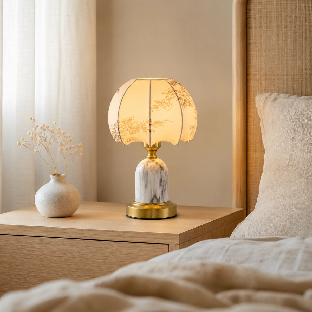 Lampe de chevet ancienne en bois