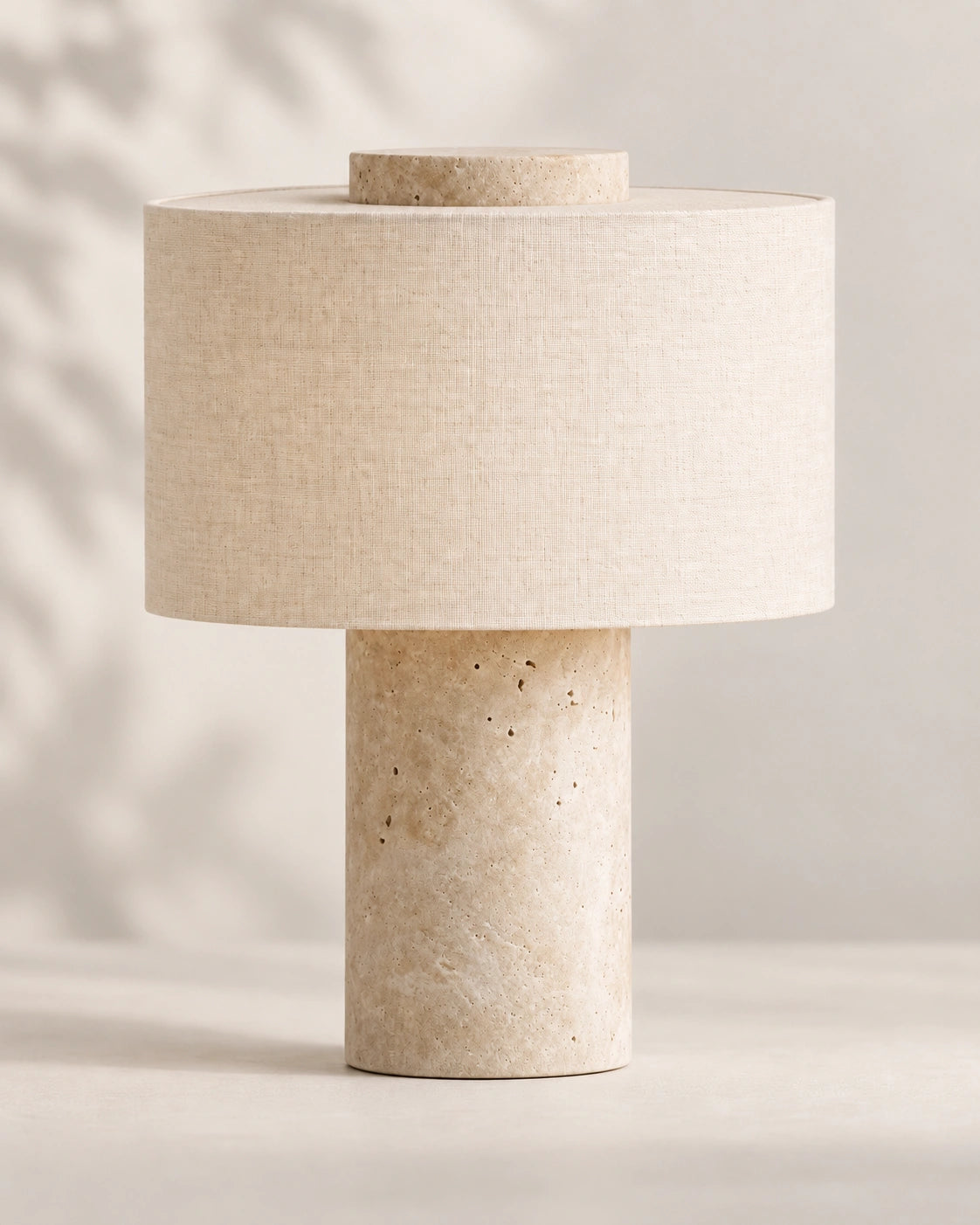 Lampe de chevet en marbre travertin beige style minimaliste et abat jour beige