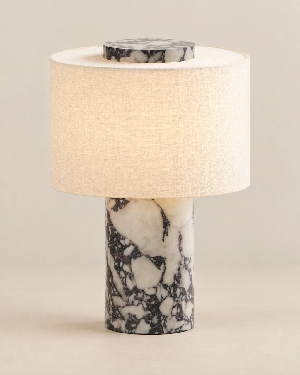 Lampe de chevet en marbre blanc et noir style minimaliste et abat jour blanc cassé