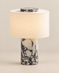 Lampe de chevet en marbre blanc et noir style minimaliste et abat jour blanc cassé