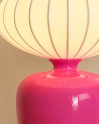 Lampe de chevet rose en céramique