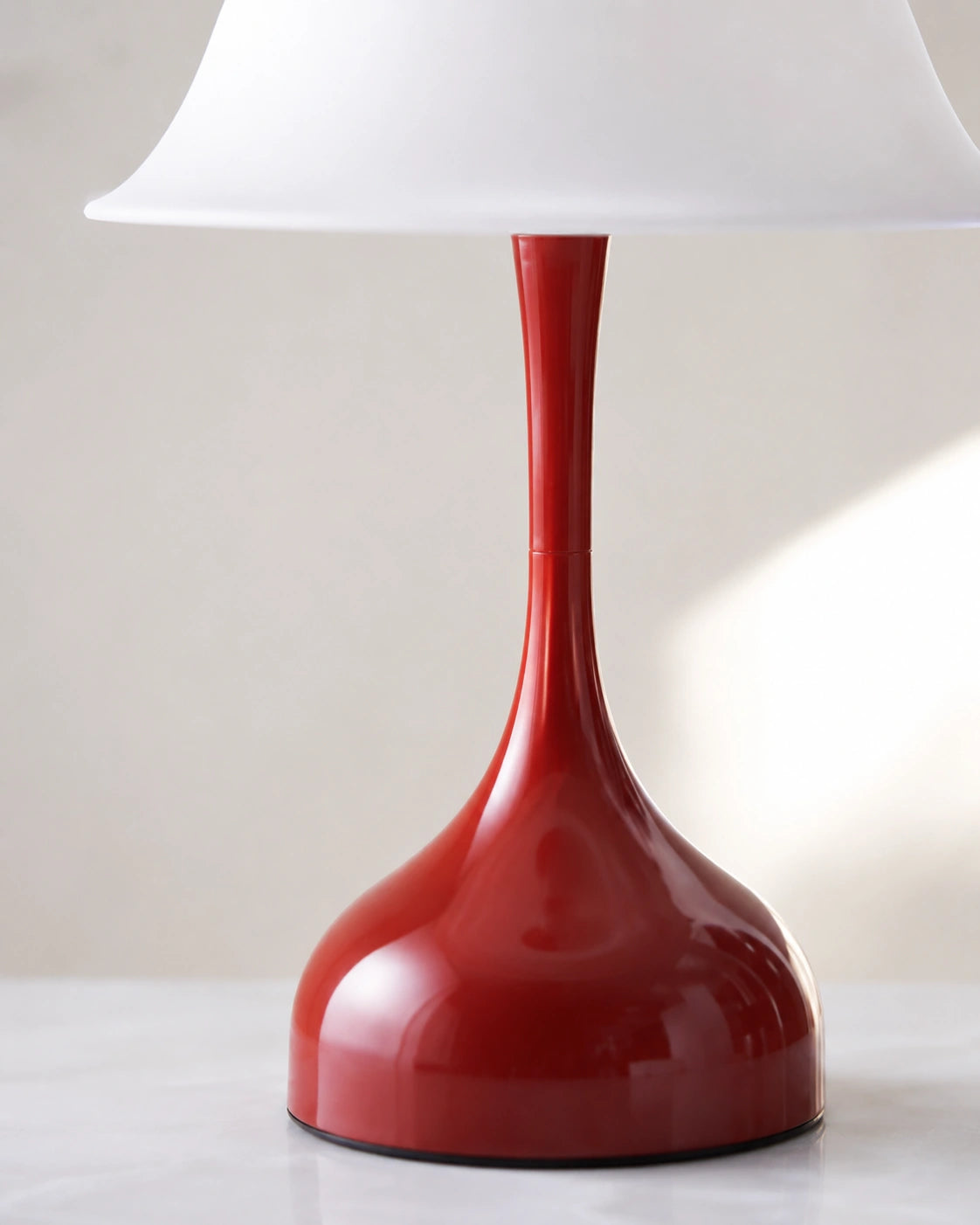 Lampe de chevet silhouette cerise
