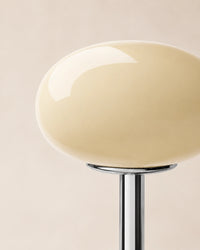 Lampe de chevet en verre jaune retro
