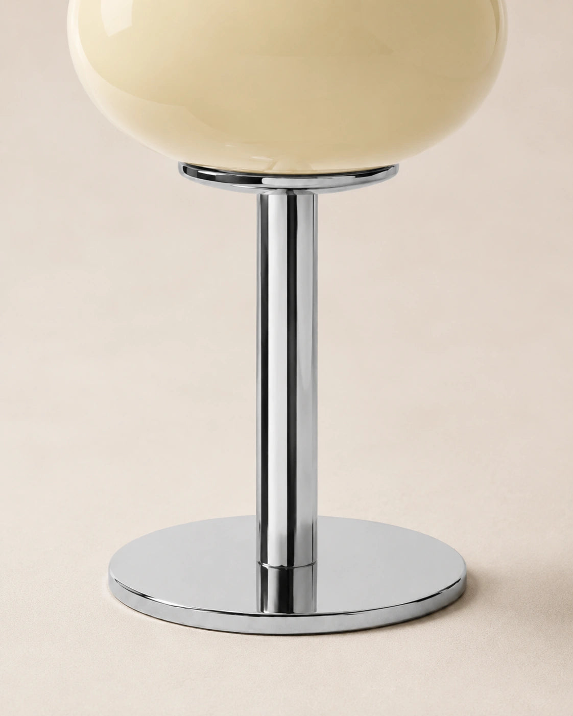 Lampe de chevet en verre jaune retro