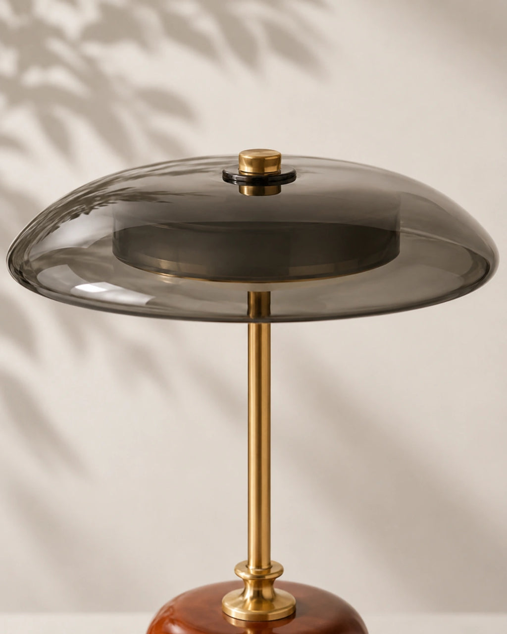 Lampe de chevet champignon noir amanite