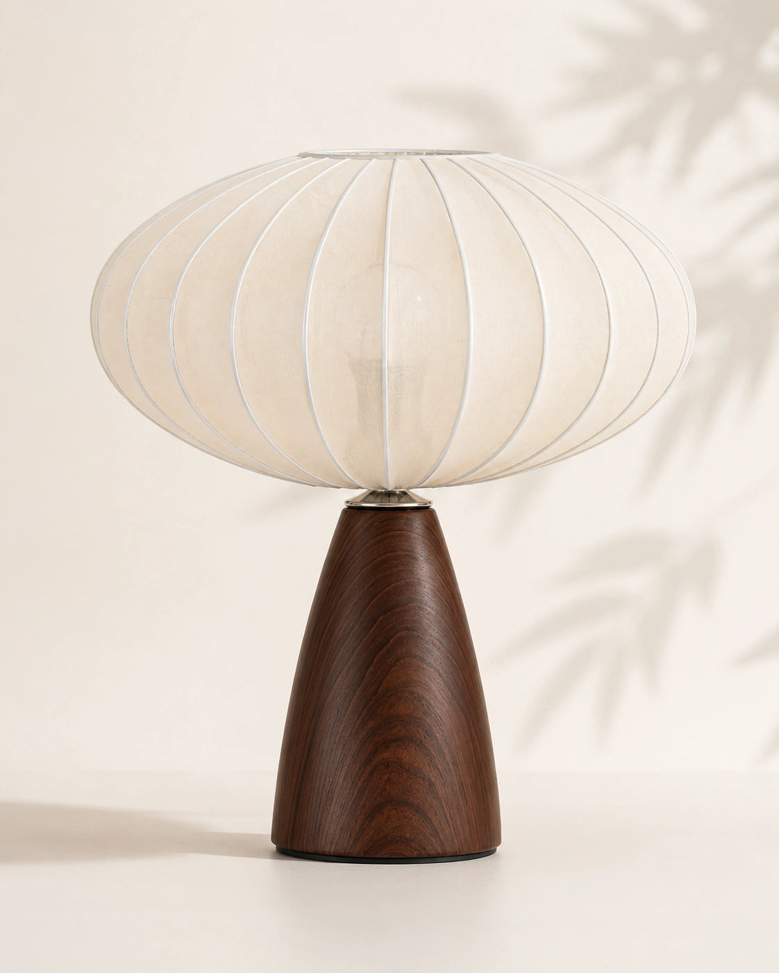 Lampe de chevet en bois et tissu