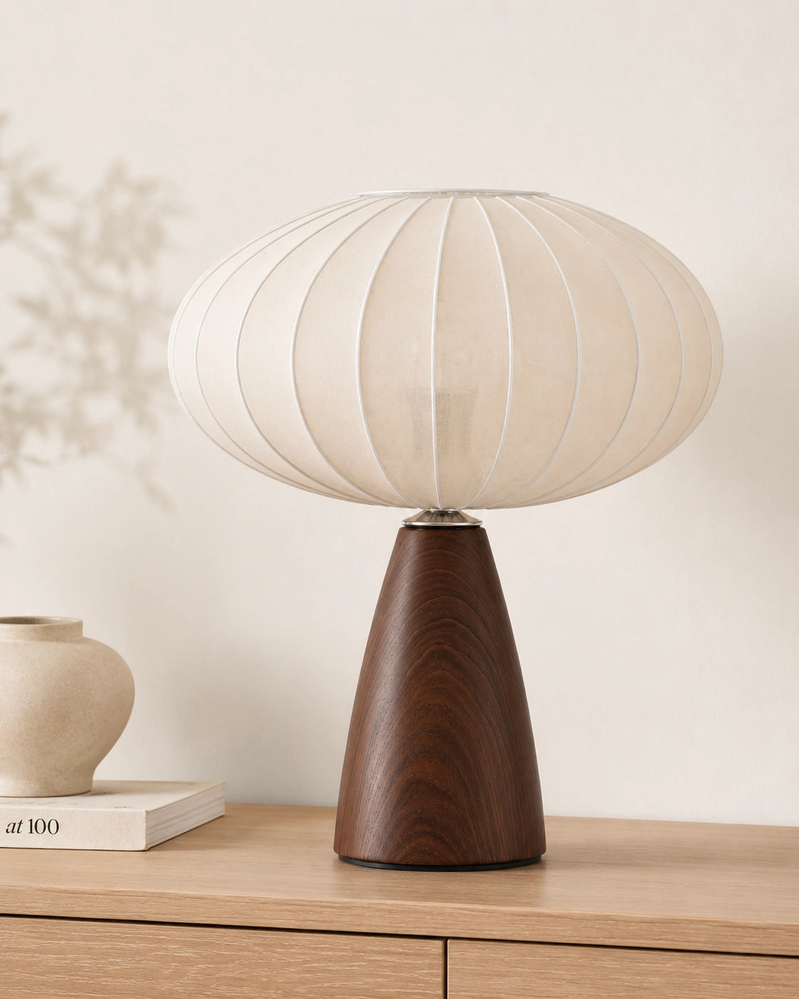 Lampe de chevet en bois et tissu