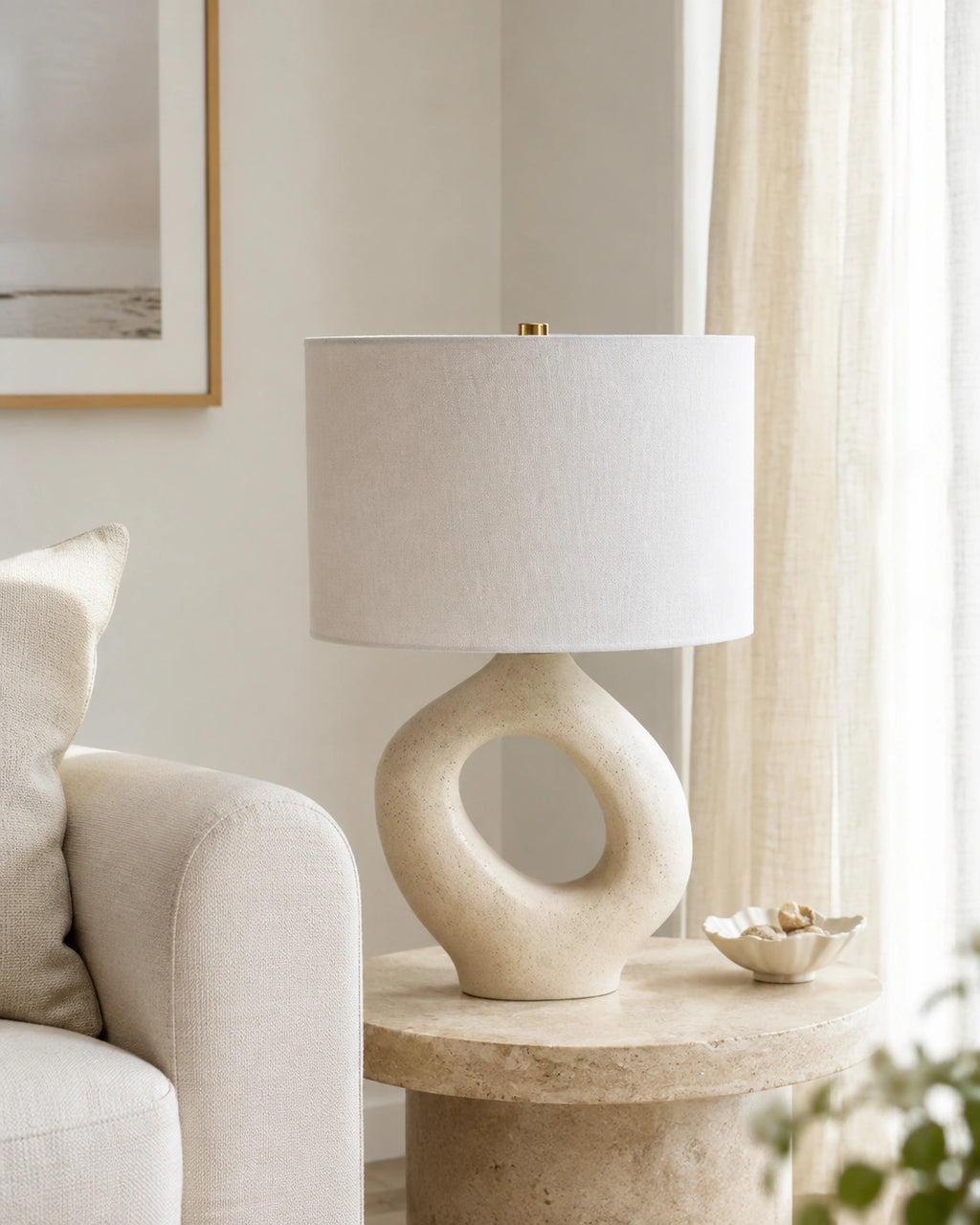 Lampe de chevet moderne arrondie beige
