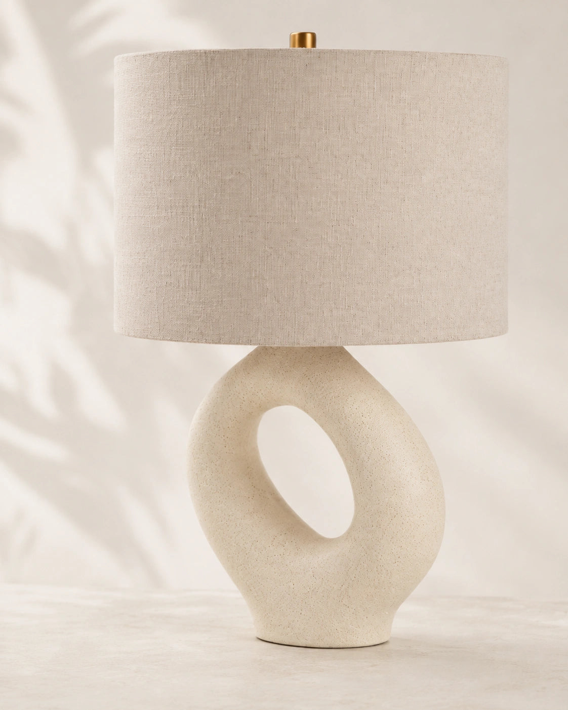 Lampe de chevet moderne beige arrondie