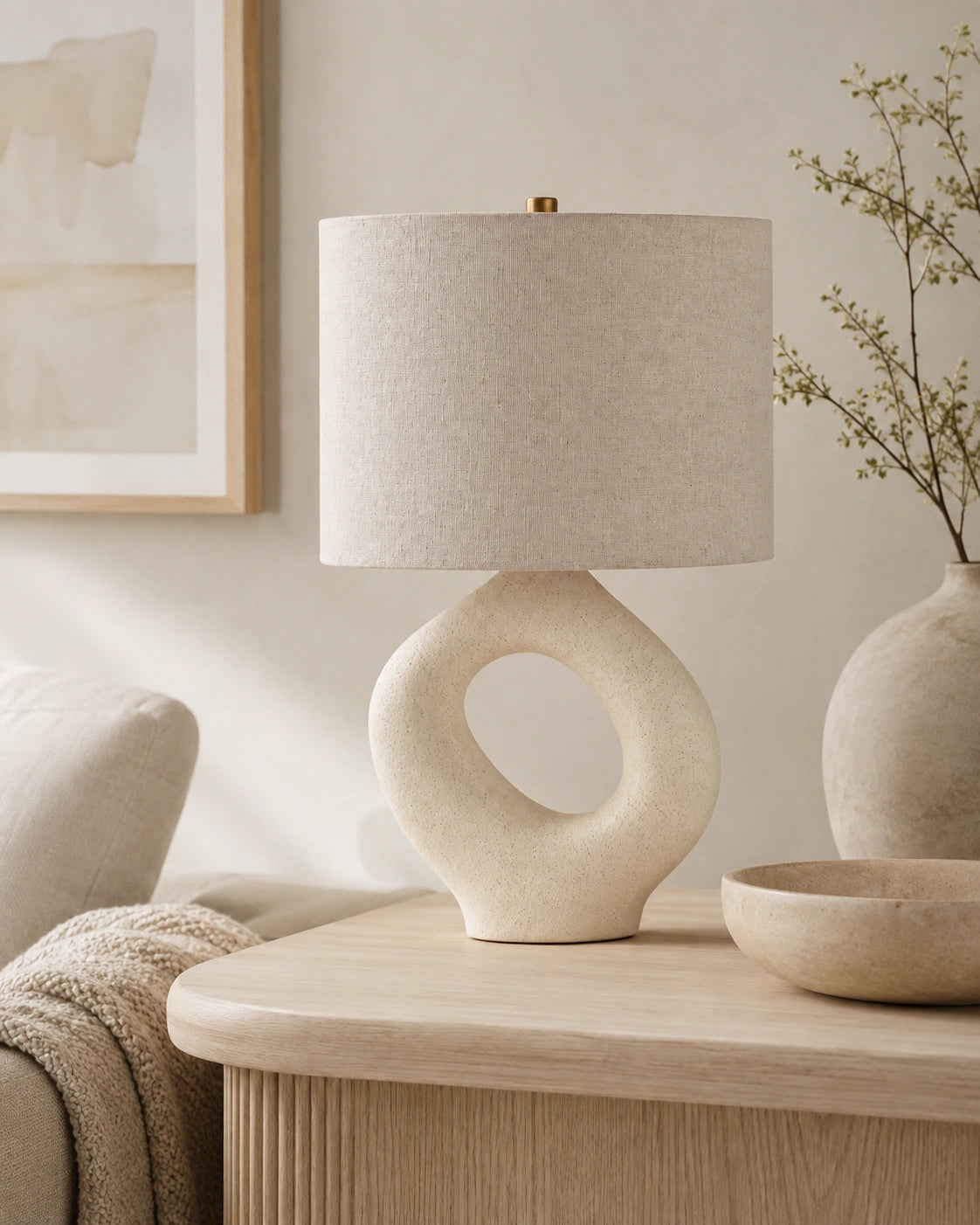 Lampe de chevet moderne beige arrondie