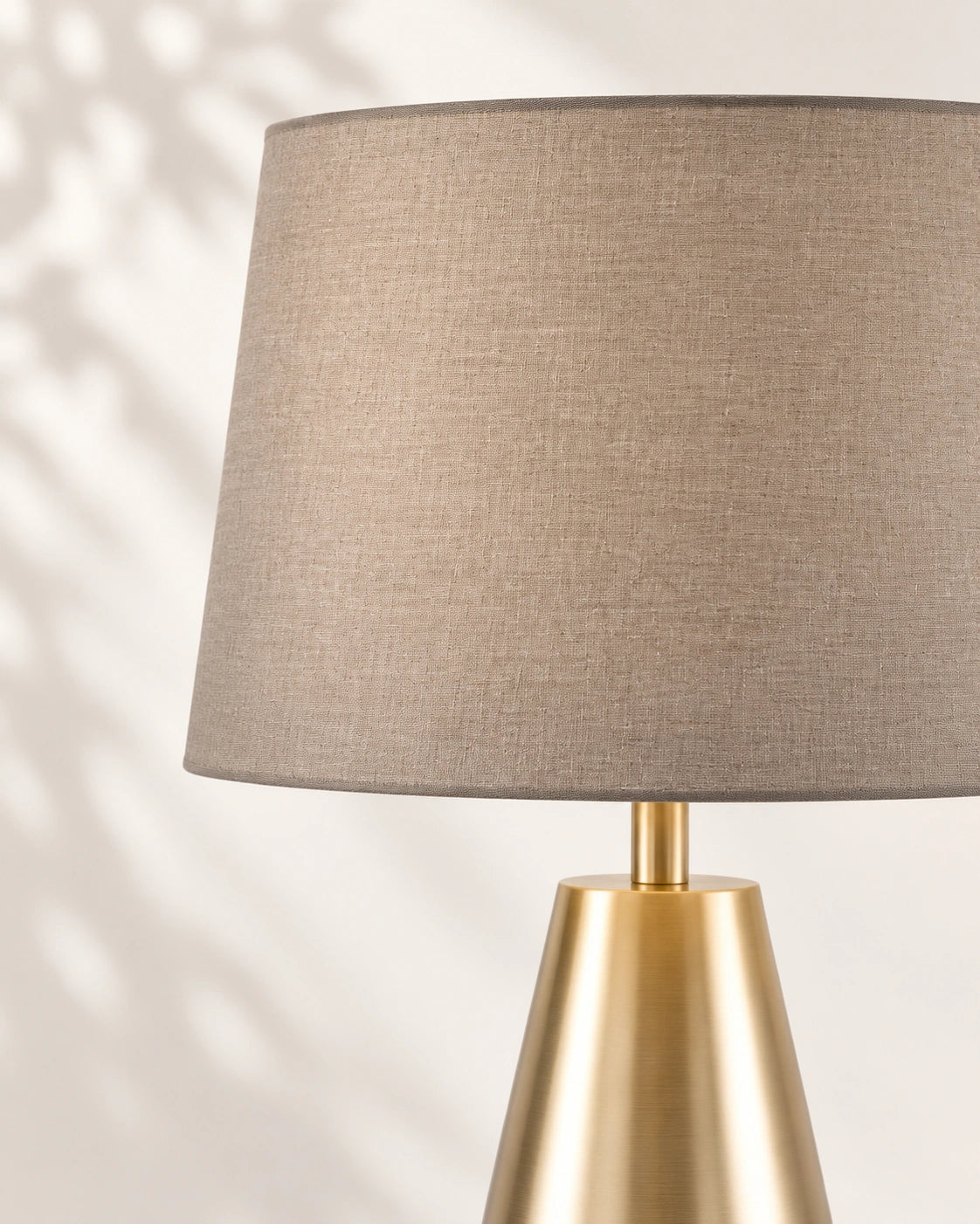 Lampe de chevet moderne dorée