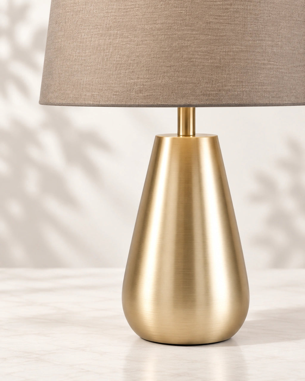 Lampe de chevet moderne dorée