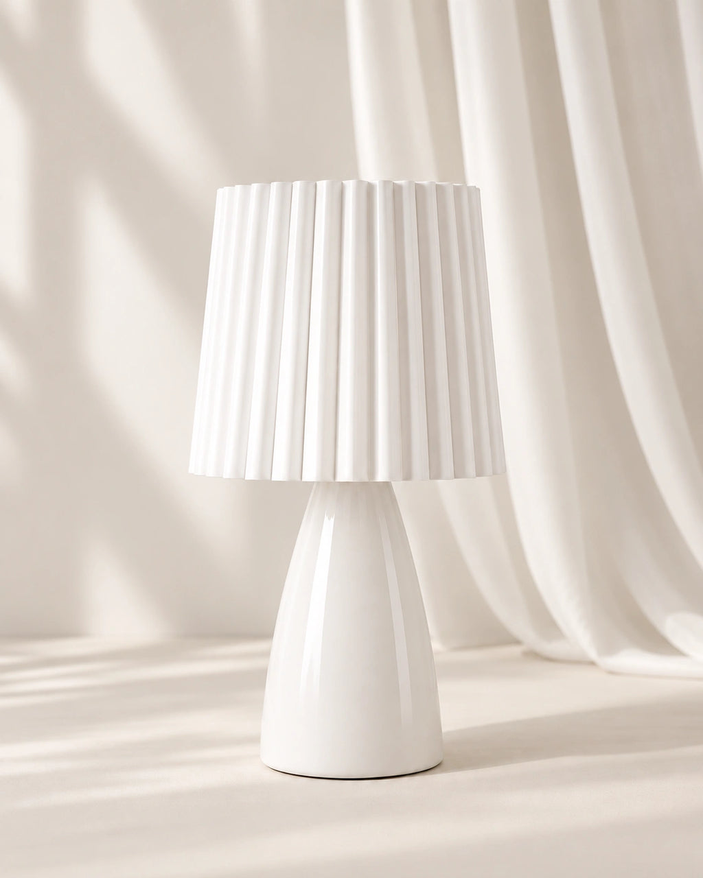 Lampe de chevet vintage plissée blanche
